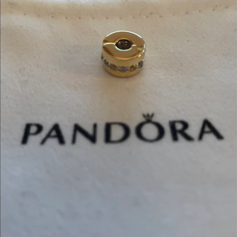 Pandora shining path clip